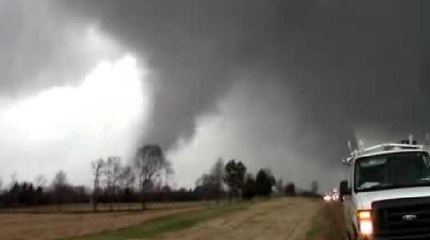 ABD'yi Wegen hortumu vurdu: 14 ölü