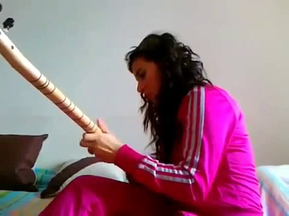 Kız Bağlamayı Ağlatıyor Dön Dolaş Yine Bana Gel