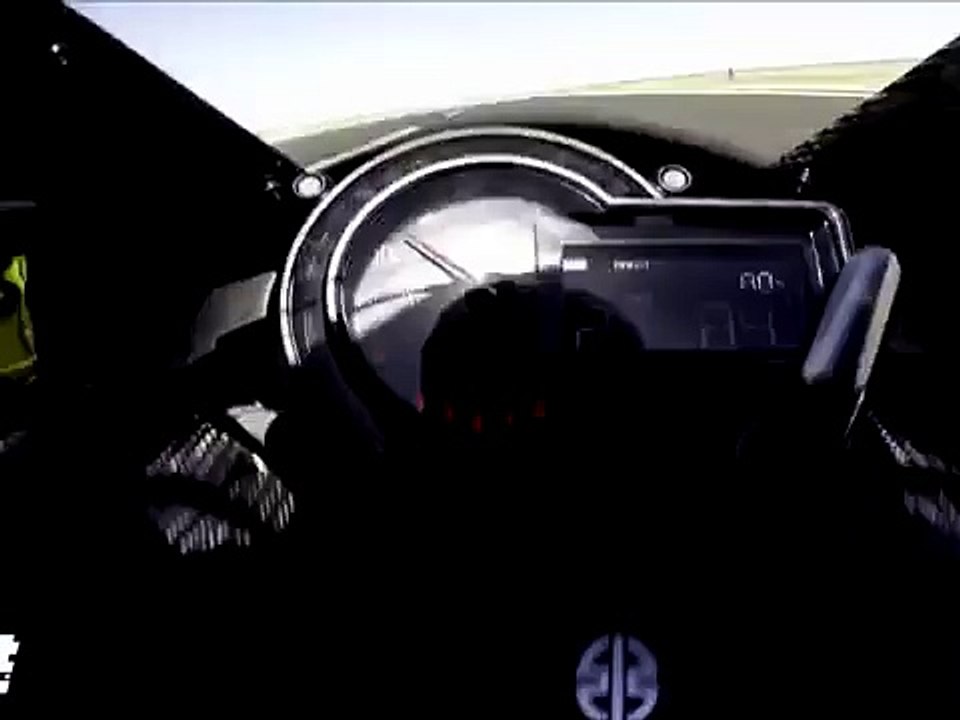 KAWASAKI Ninja H2R がアメリカの空港で 最高速 チャレンジ !!