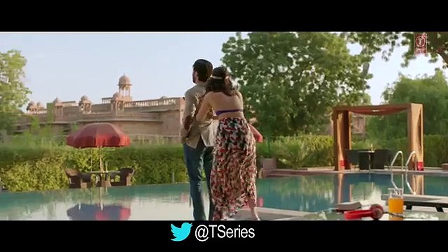 Engine-Ki-Seeti-Video-Song Khoobsurat Sonam-Kapoor