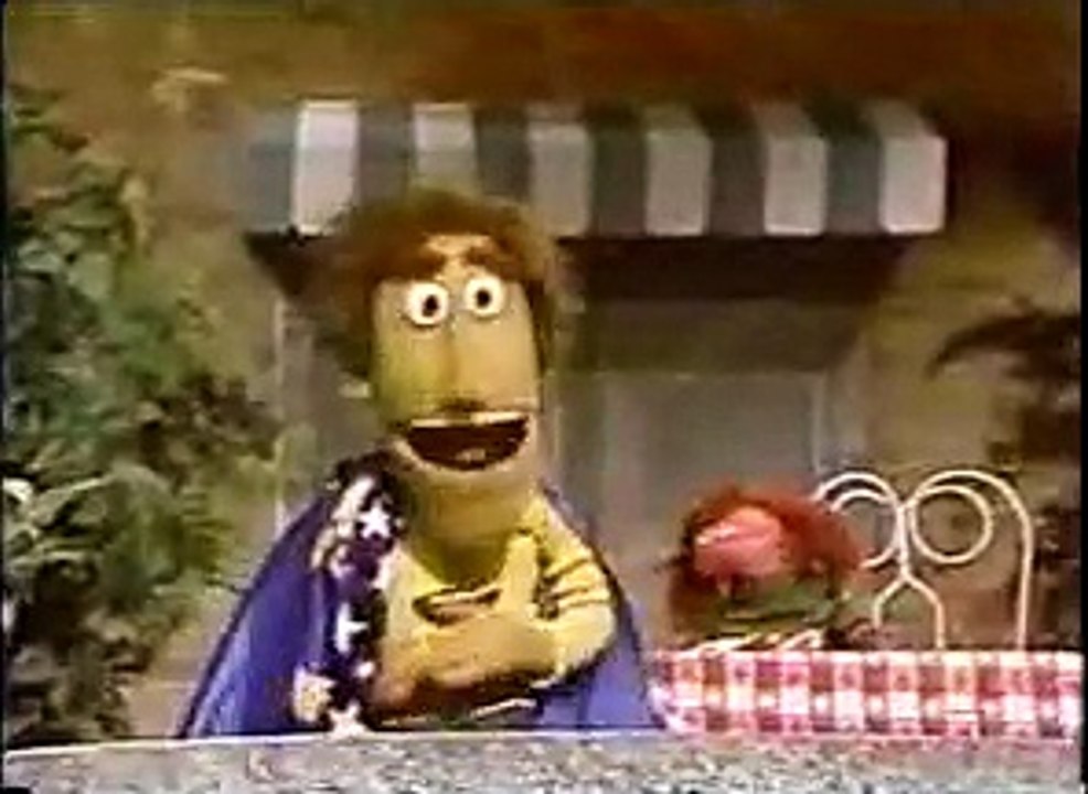 Classic Sesame Street - Captain Breakfast