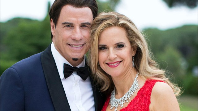 John Travolta Married with his Fan(Kelly Preston)