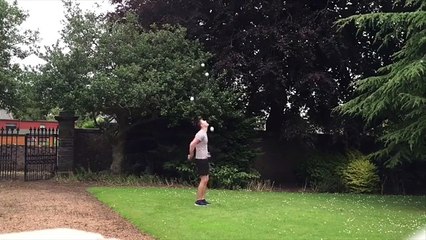 TOP FIVE JUGGLING _ PEOPLE ARE AWESOME