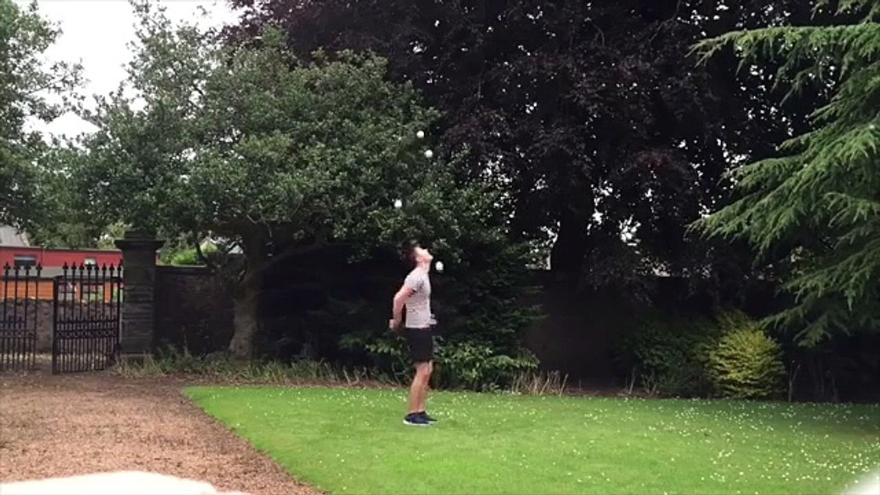 TOP FIVE JUGGLING _ PEOPLE ARE AWESOME