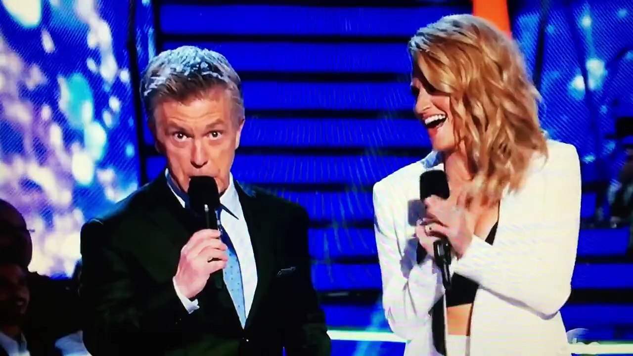 Jenna Johnson, Peta Murgatroyd and Brittany Cherry Dance Center Segment