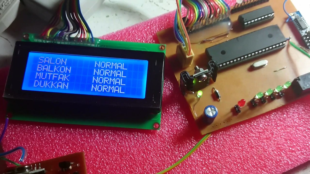 RF KONTROLLÜ LCD GÖSTERGELİ ALARM