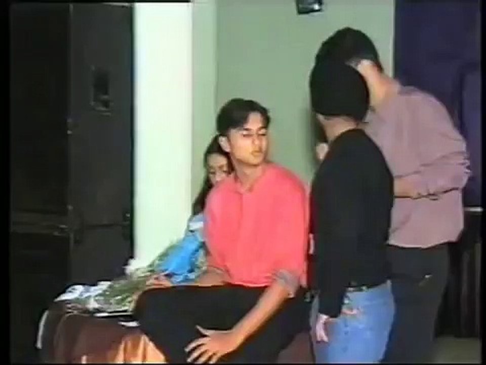 HONEY SINGH IN COLLAGE   http---yooyoohoneysingh.blogspot.in-p-honey-singh-collage-life.html