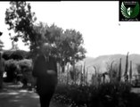 ہمارےلیڈر قائداعظم کی ایک باغ میں چہل قدمی کرنے، پھولوں سے کھیلنے اور سگار پینے کی ایسی ویڈیو جو آپ نے پہلے کبھی نہیں دی