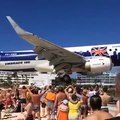 plane crash on sexy girls :D