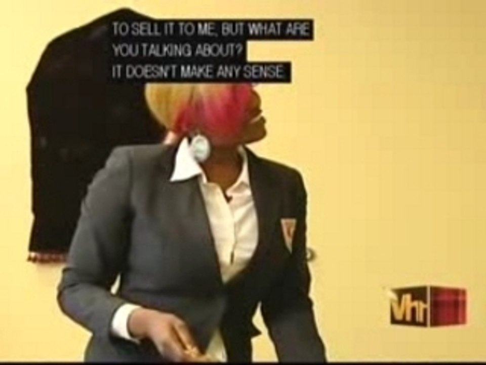 Charm School: Saaphyri the Saleswoman