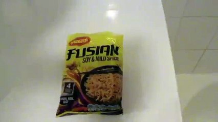HOW TO MAKE INSTANT NOODLES (TUTORIAL)