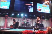 Avril Lavigne - Live at KIIS FM Jingle Ball [California] - 19/12/2002