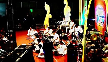 Hukum Maulid Nabi Menurut Cak Nun (Emha Ainun Najib)