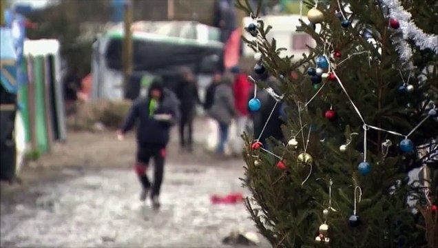 Jungle de Calais: Un Noël les pieds dans l'eau pour les migrants