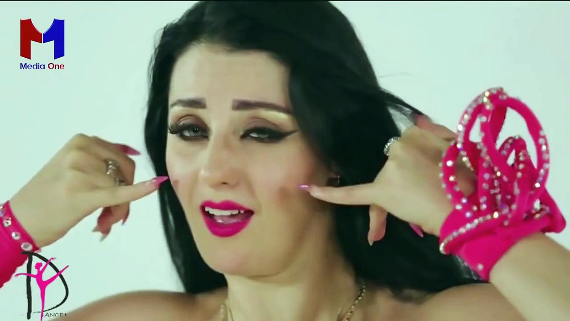 صافيناز .رقص شرقي مصري . Hot Belly Dance - Safinaz