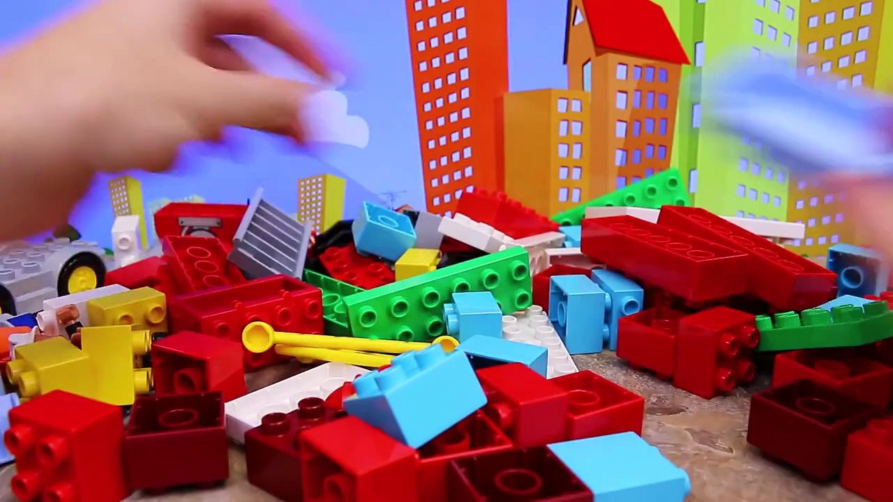 Duplo Lego New Fire Station and Fireman with Firetruck Saved by Batman and Superman Superheroes