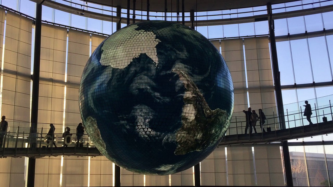 Globe 2