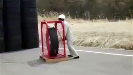 What happens when you put too much air in an 18 wheeler tire