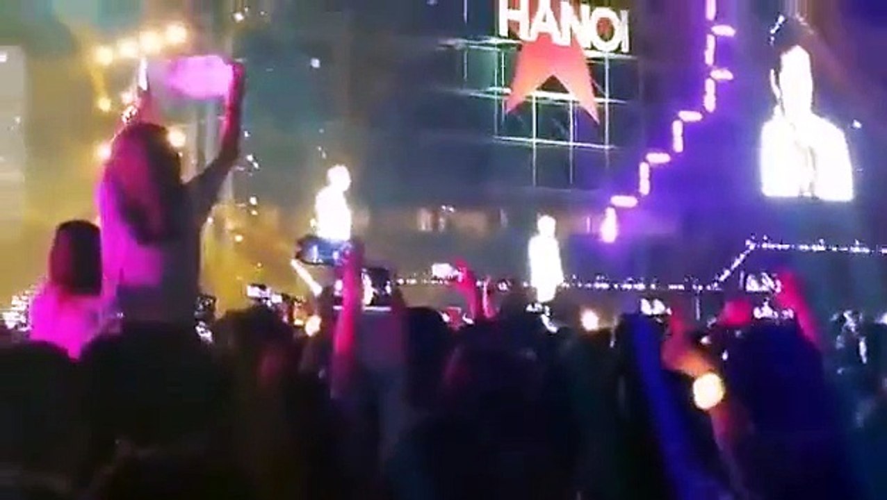 Yêu Lại Từ Đầu - Chunji TEEN TOP - Key SHINee - JB GOT7 | Mus ic Bank in Hanoi