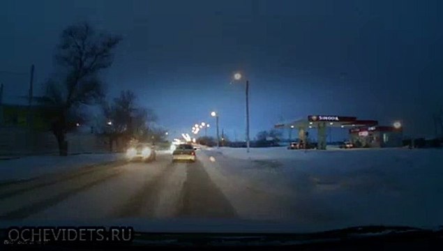 Пытался уйти от удара