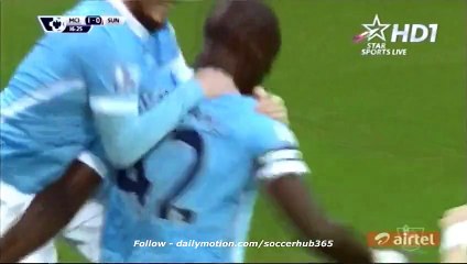 Video herunterladen: Yaya Touré Great Volley GOAL _ Manchester City 2_0 Sunderland - 26.12.2015 HD