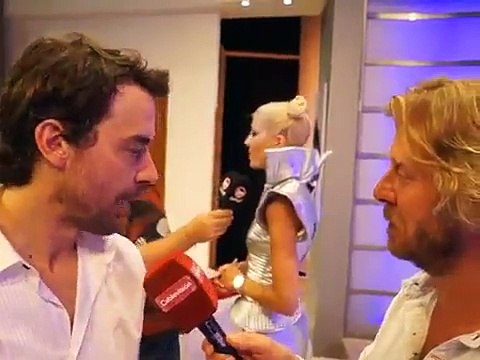 Pedro nota en el estreno de Marcianos en la Casa - 25 de Diciembre