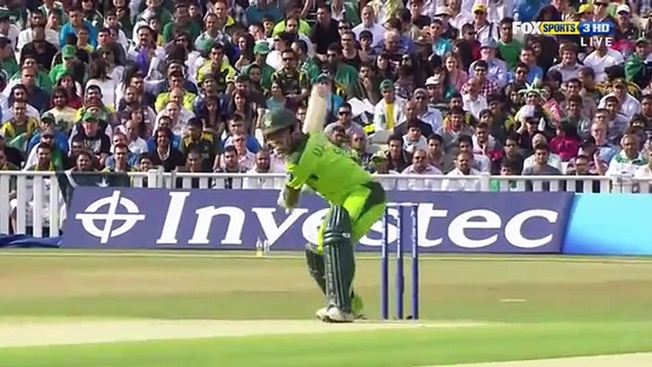 Umar Akmal blasts 64 off 31 v Australia T20 2010