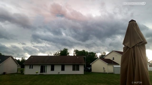 Huge UFO appears before a storm in Michigan, US 2nd August 2015