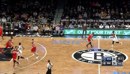 La tentative ridicule de Kris Humphries au buzzer