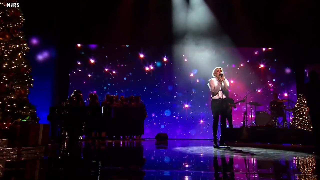 EllieGolding20151225