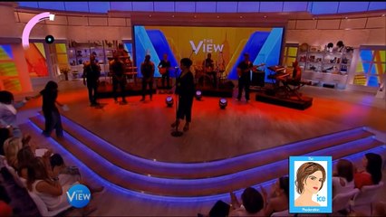 Jill Scott Performs on The View | LIVE 7-21-15