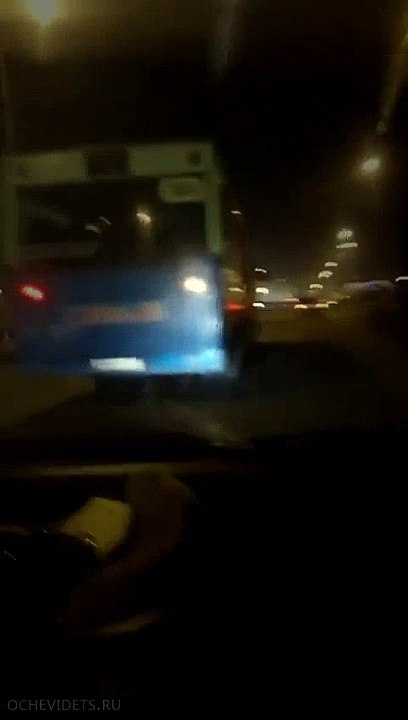 Кривой автобус