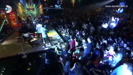 Beyaz Show Ferman Topraktan Beyaza hediye tespih!