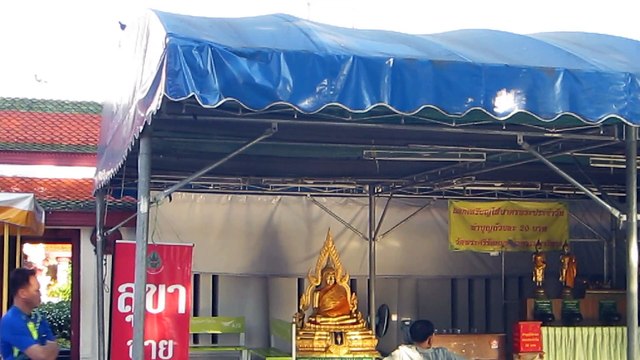 WAT PHRA SRI RATTANA MAHATHAT A PHITSANULOKE (THAÏLANDE) LE 26 NOVEMBRE 2015