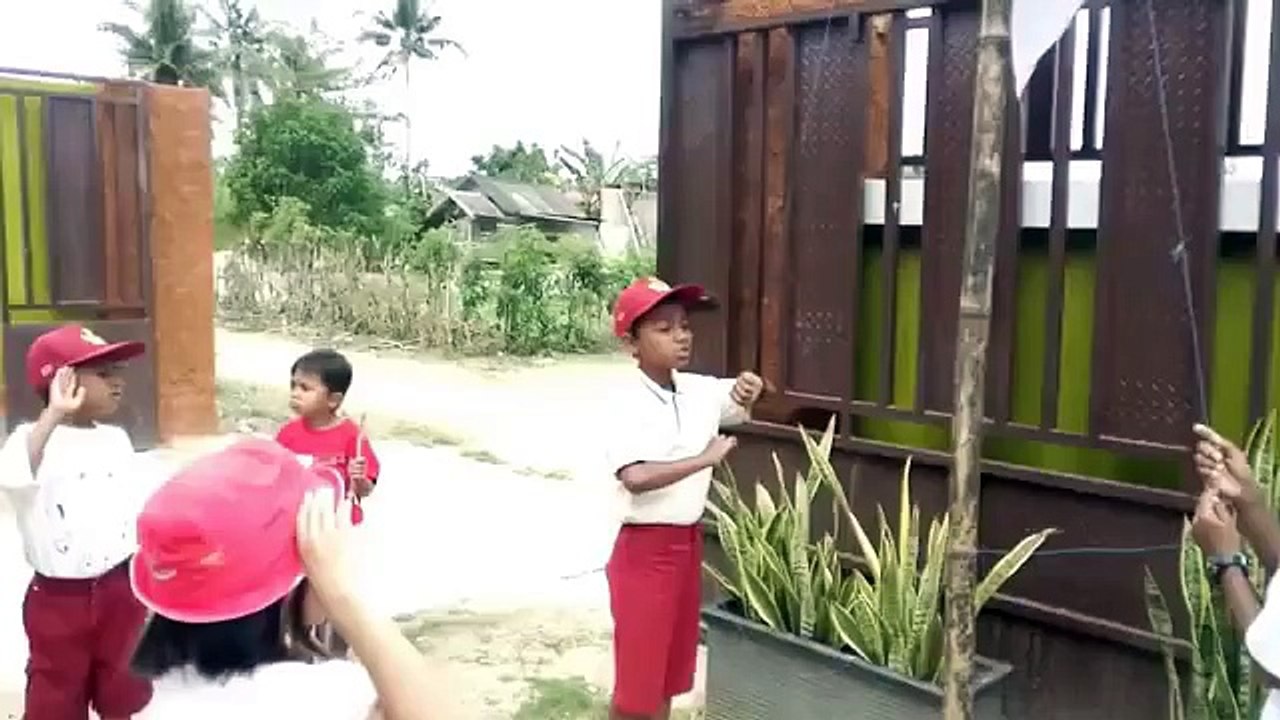 upacara 17an yang paling lucu