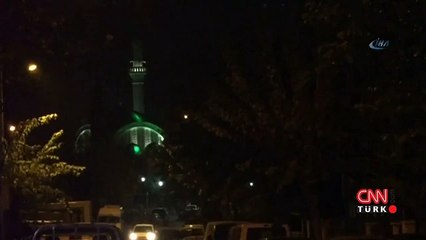 Cami Hoperlöründen İbrahim Tatlıses Çalmak