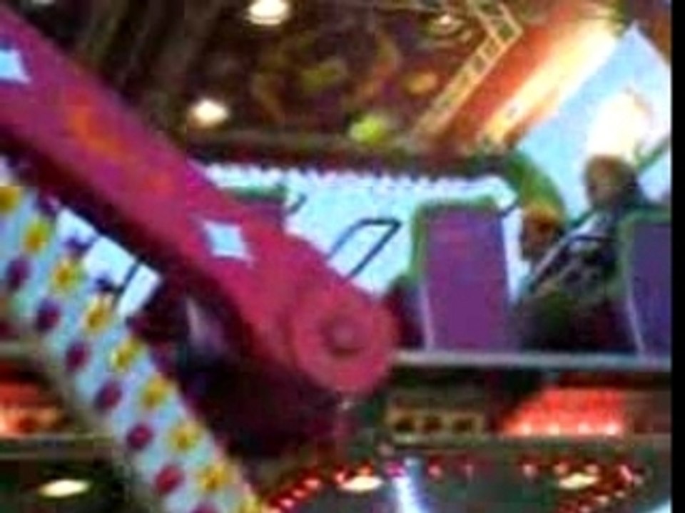 FOIRE DE TOURS - TAPIS VOLANT D'ALADIN