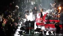 Selena Gomez Performs Hands To Myself & MORE At 2015 Wild 94.9 Jingle Ball