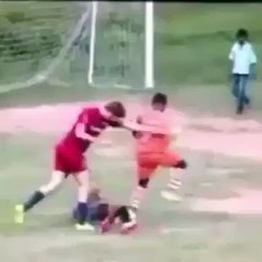 Hum Sy Panga Mat Lyna Bary Ustad Video Dekhein