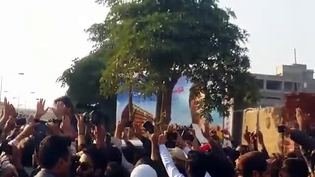 Imran Khan Welcome In Peshawar During Shukat Khanum Peshawar