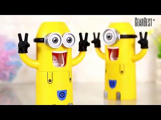 Pegman Toothbrush Rack Toothpaste Squeezer Set