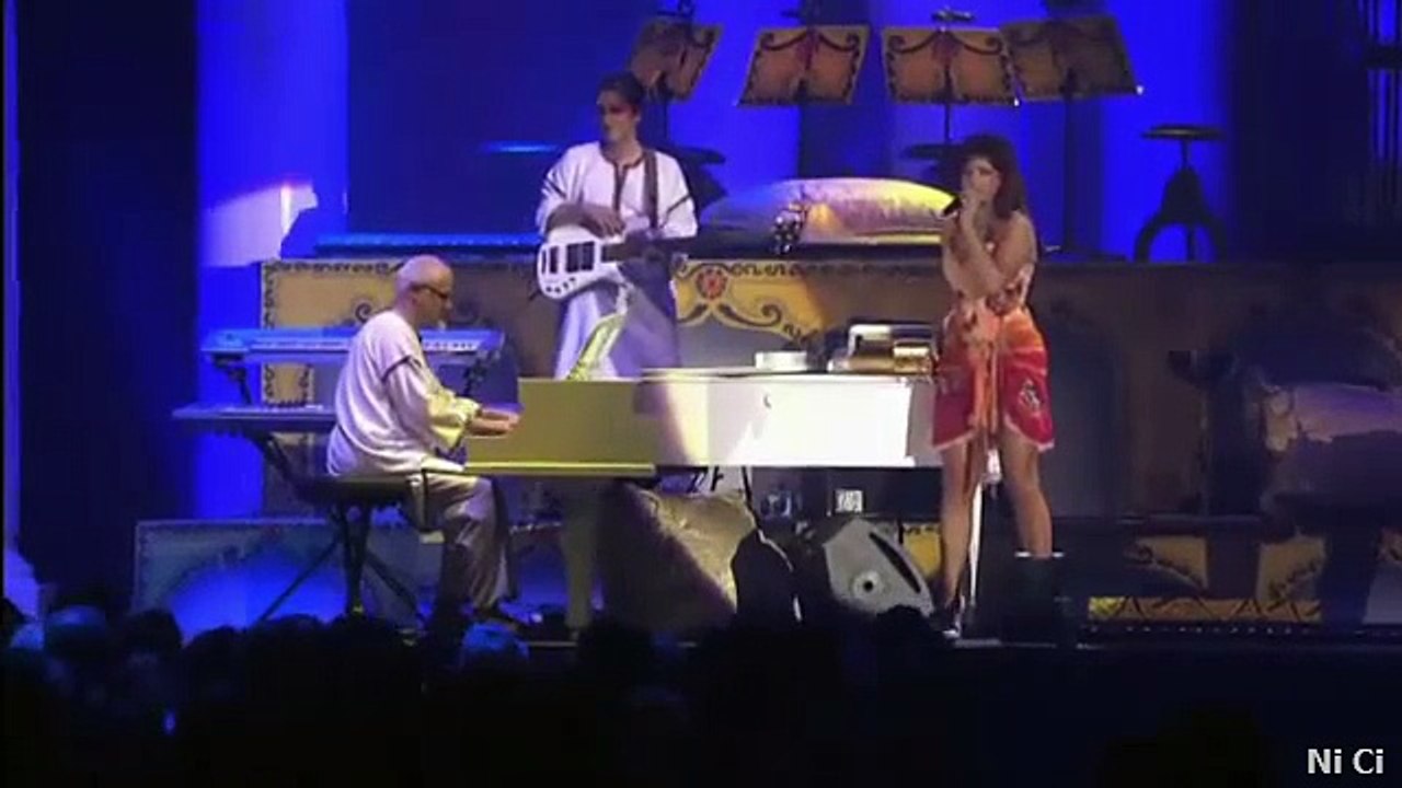 Andrea Berg -Que sera sera  & Ich liebe Dich (Schwerelos Live 2011- Part 02)