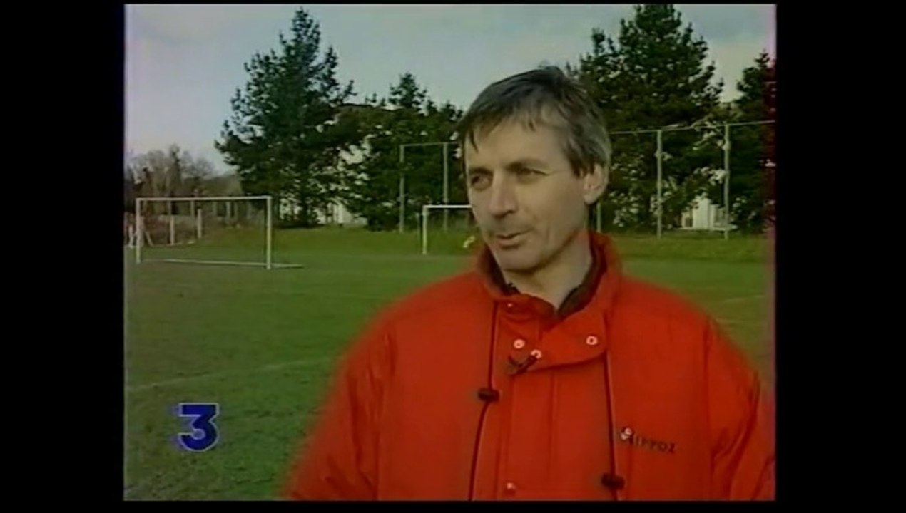 CDF 1993-1994  REPORTAGE  F.SMERECKI  AVANT LE CHOC FACE AU PSG 1994