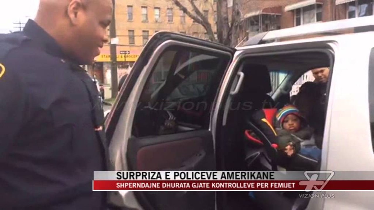 Surpriza e policëve amerikanë për fëmijët - News, Lajme - Vizion Plus