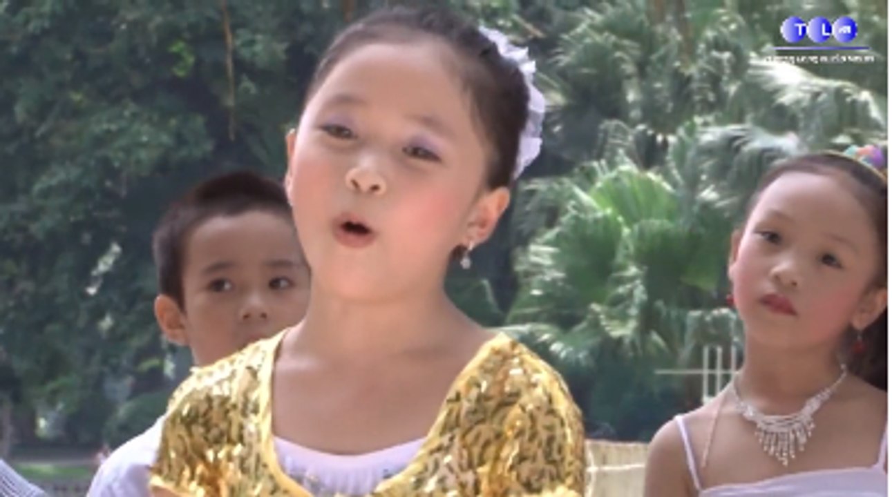 Em mơ gặp Bác Hồ , Râu Bác dài tóc Bác bạc phơ-- Nhạc thiếu nhi