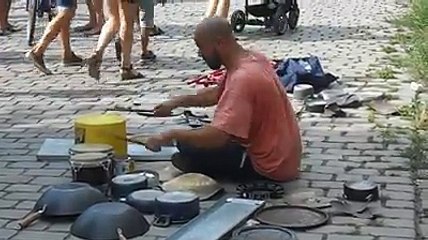 Unbelieveable Street Drummer