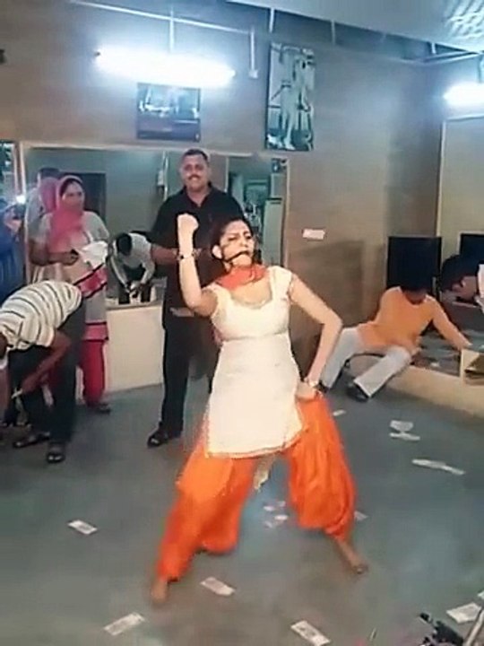 Sapna da masti dance