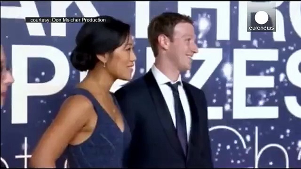 Zuckerberg yeni doğan bebeği için Facebook hisselerini bağışladı