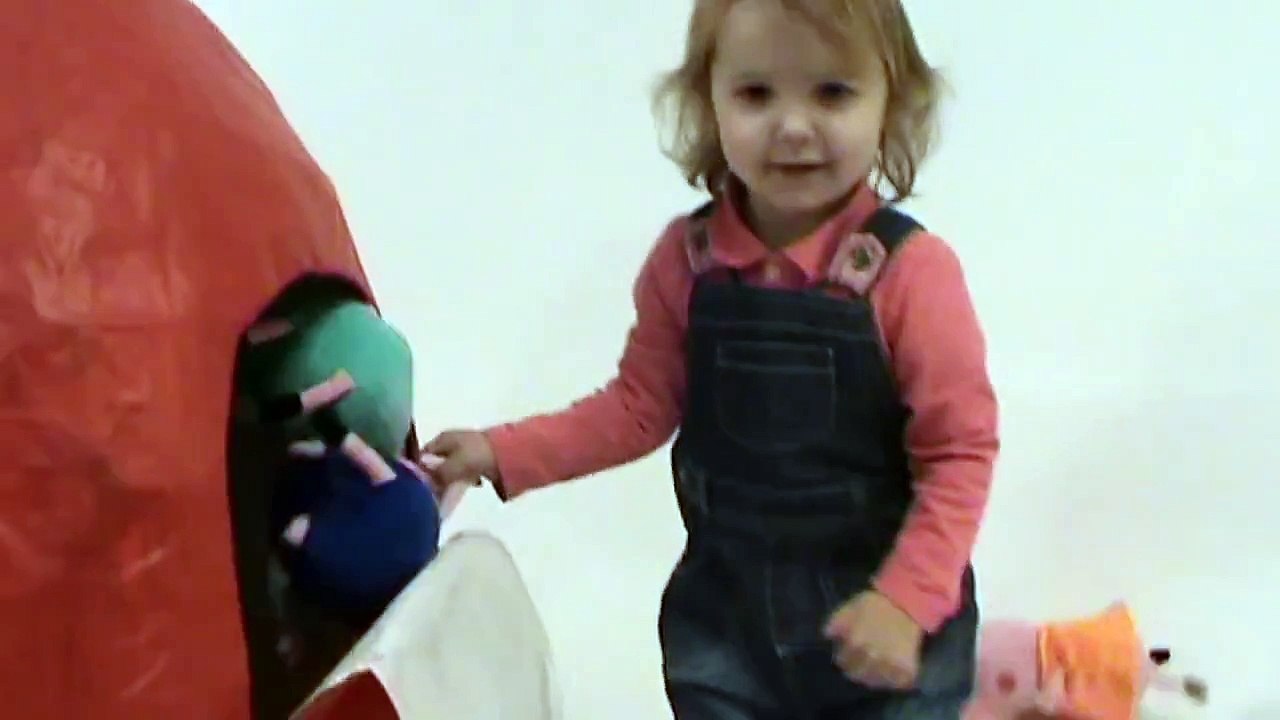 game Peppa Pig Huge Giant surprise egg unboxing toys Gigantes juguetes unboxing huevo sorpresa