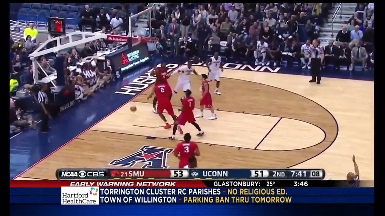 2015-16 UConn Basketball Pump Up